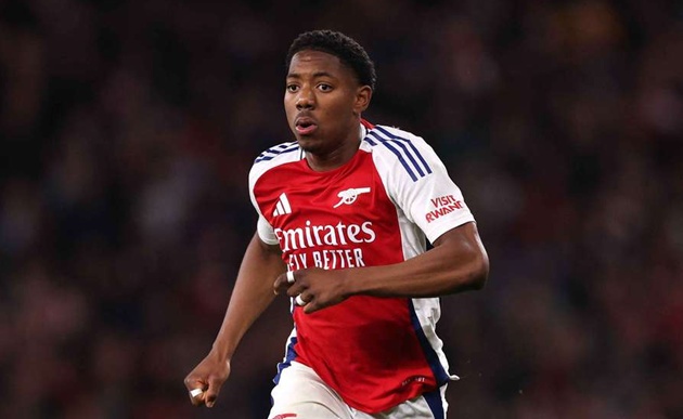 Arsenal gia hạn hợp đồng với tài năng trẻ Myles Lewis-Skelly, phá tan giấc mộng của Real Madrid