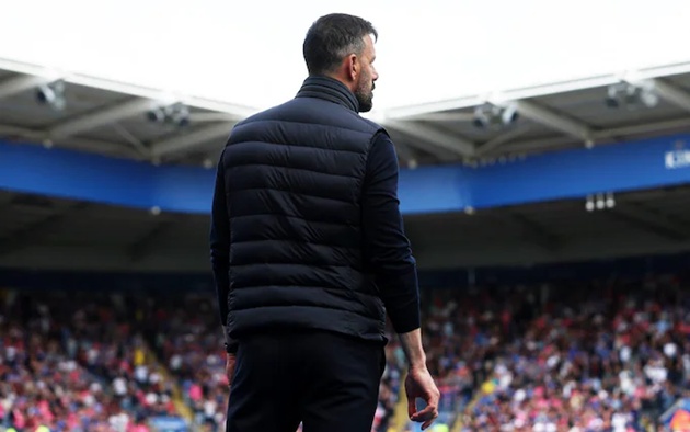 Hành trình ngắn ngủi và đầy sóng gió của Ruud van Nistelrooy tại Leicester City