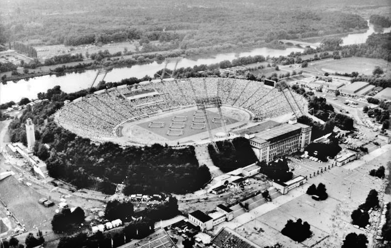 Red Bull Arena Leipzig: Huyền thoại được tái sinh