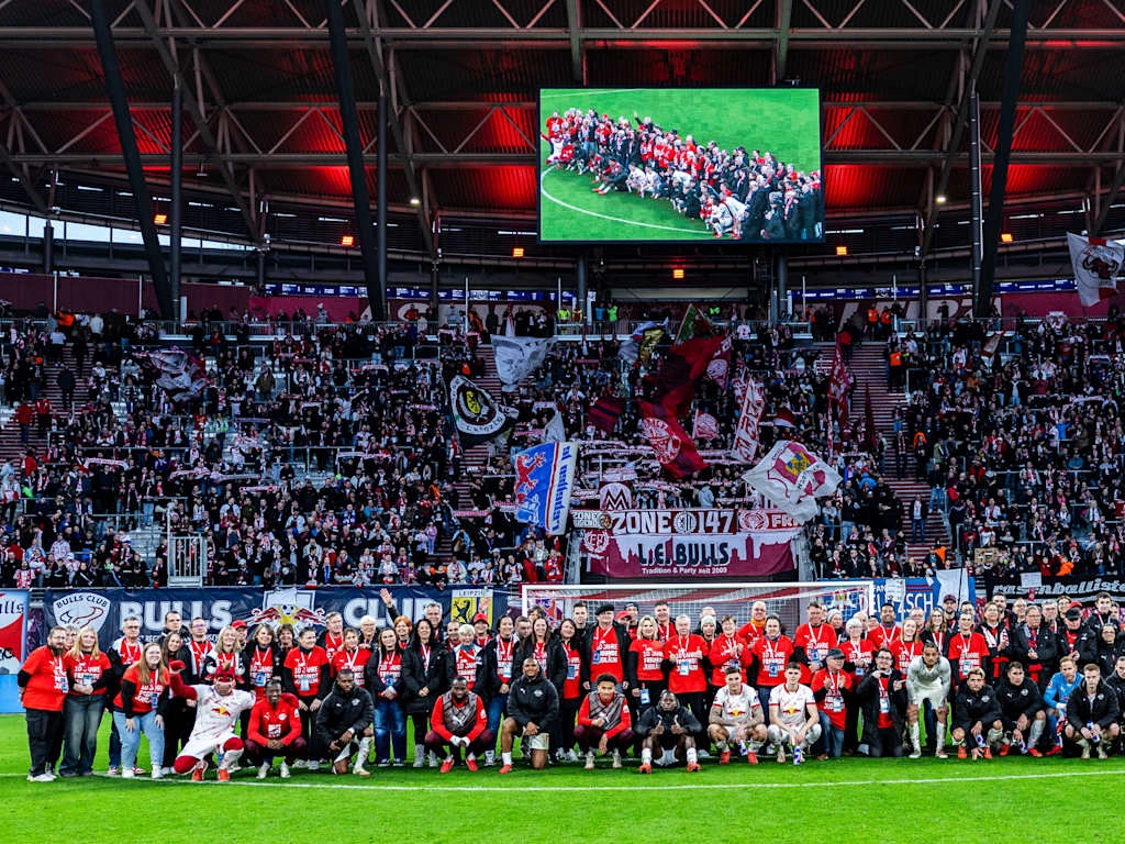 Red Bull Arena Leipzig: Huyền thoại được tái sinh